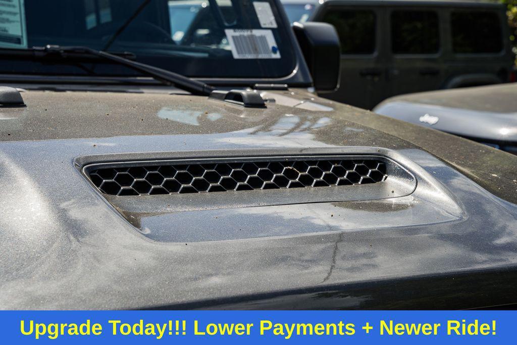 new 2025 Jeep Gladiator car, priced at $51,735