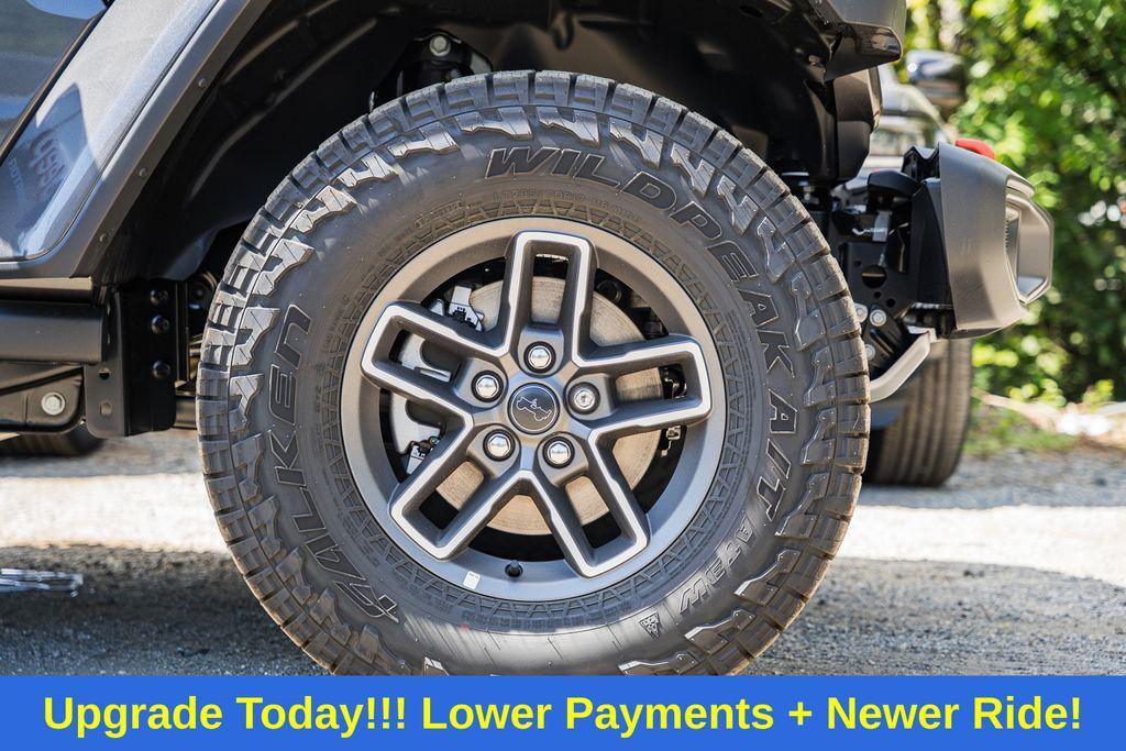 new 2025 Jeep Gladiator car, priced at $51,735