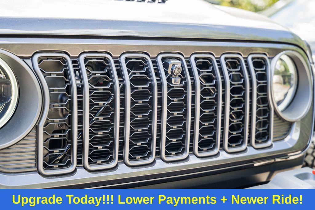 new 2025 Jeep Gladiator car, priced at $51,735