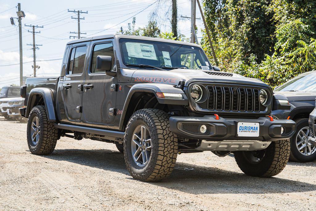 new 2025 Jeep Gladiator car, priced at $48,235