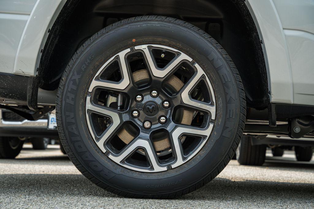 new 2025 Ram 1500 car, priced at $60,050