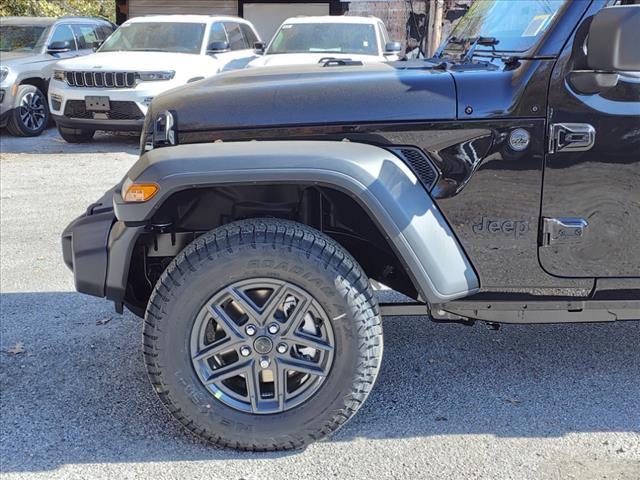 new 2025 Jeep Wrangler car, priced at $42,750