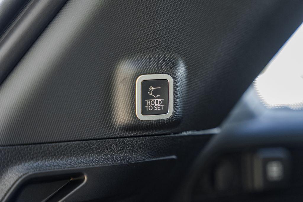 new 2025 Jeep Grand Cherokee car, priced at $40,500