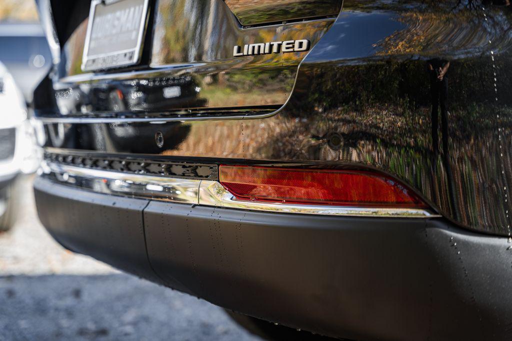new 2025 Jeep Grand Cherokee car, priced at $40,500