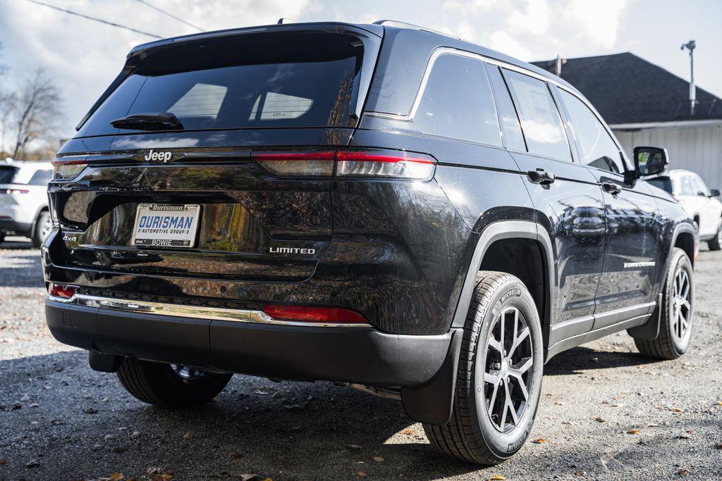 new 2025 Jeep Grand Cherokee car, priced at $40,500