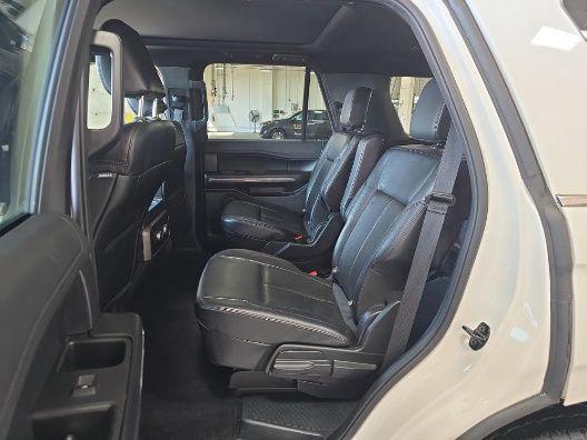 used 2021 Ford Expedition car, priced at $35,000