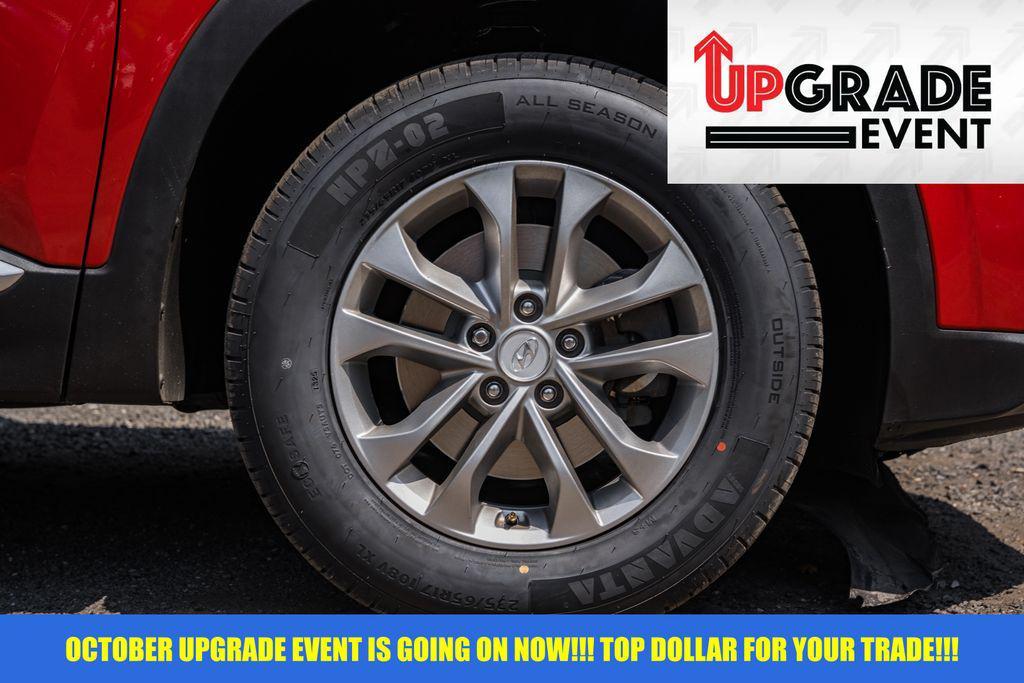 used 2020 Hyundai Santa Fe car, priced at $15,500