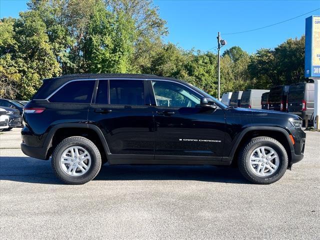 new 2025 Jeep Grand Cherokee car, priced at $33,940