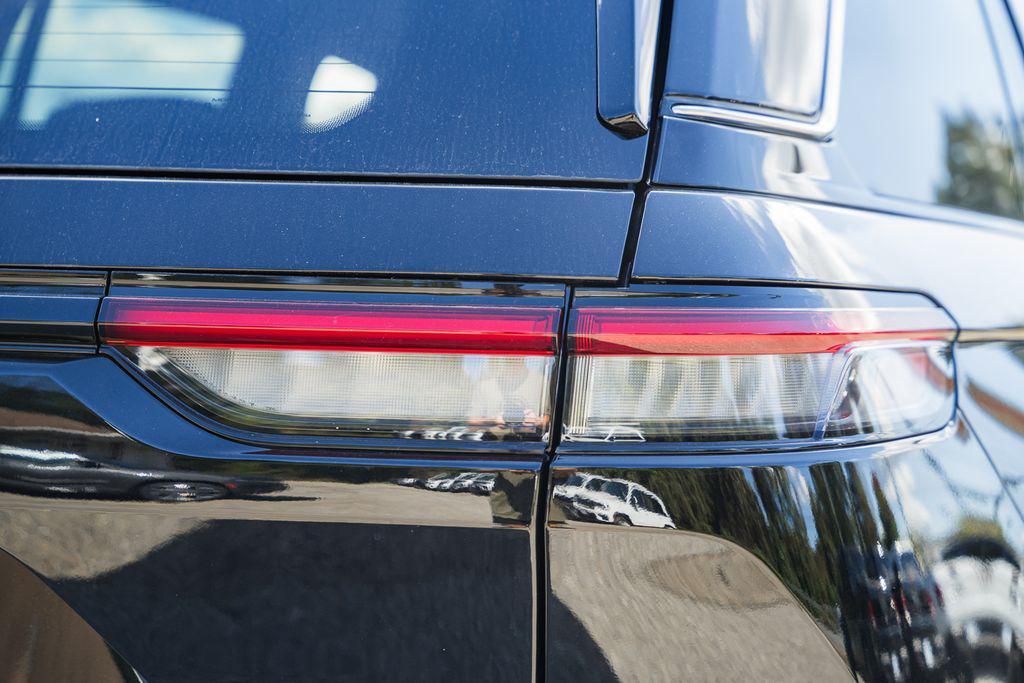 new 2025 Jeep Grand Cherokee car, priced at $38,435