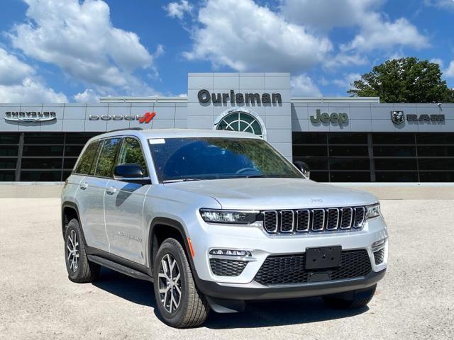 new 2025 Jeep Grand Cherokee car, priced at $40,782