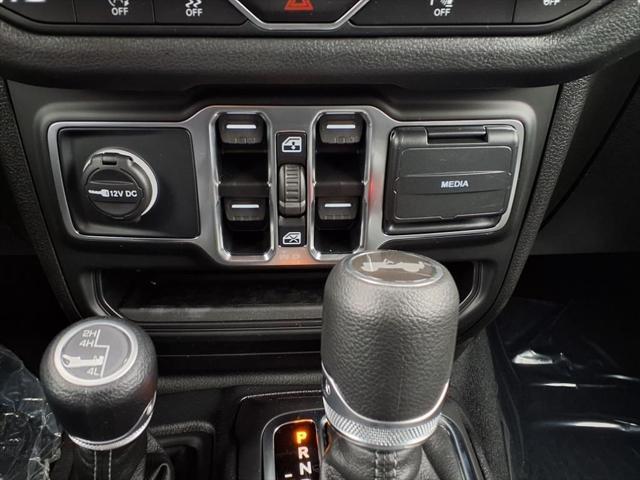 new 2025 Jeep Wrangler car, priced at $43,999