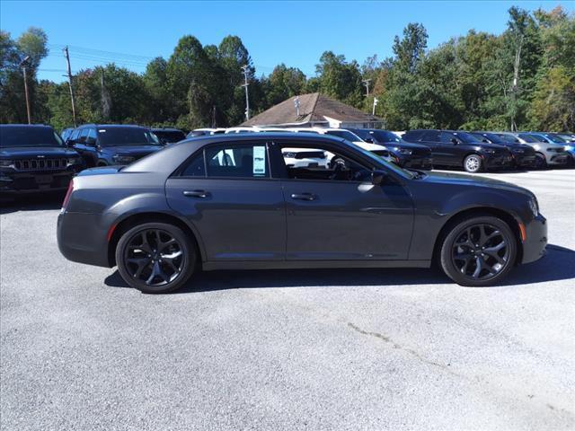 new 2023 Chrysler 300 car, priced at $32,000