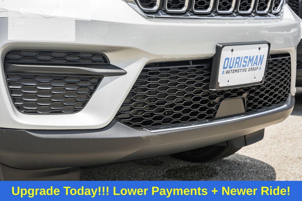 new 2025 Jeep Grand Cherokee car, priced at $37,531