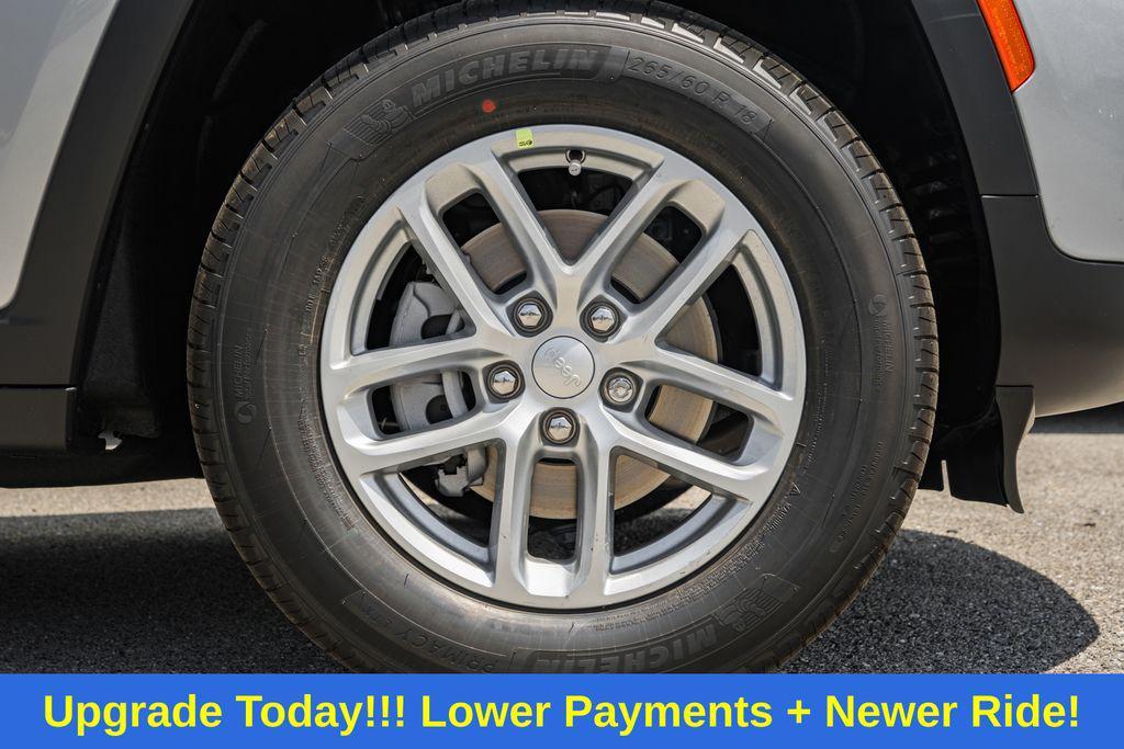 new 2025 Jeep Grand Cherokee car, priced at $37,531