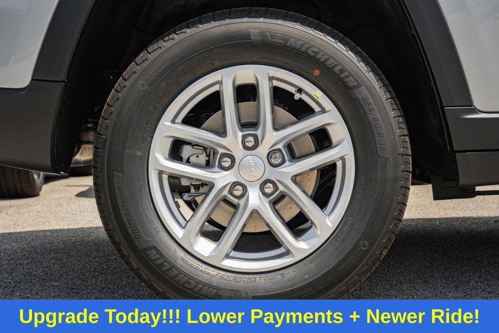 new 2025 Jeep Grand Cherokee car, priced at $37,531