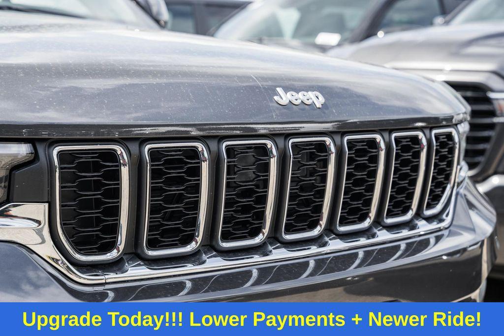 new 2025 Jeep Grand Cherokee car, priced at $37,531