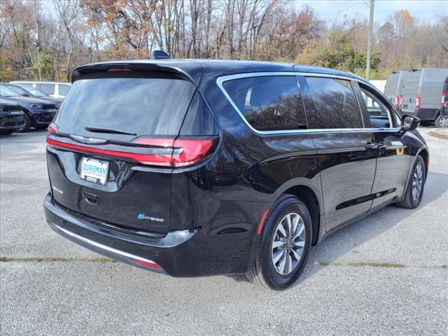 used 2024 Chrysler Pacifica Hybrid car, priced at $37,000