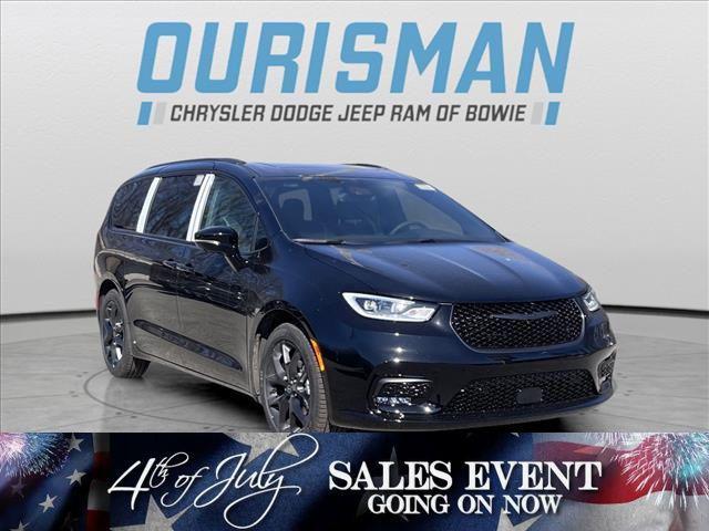 new 2025 Chrysler Pacifica car, priced at $47,441