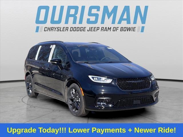 new 2025 Chrysler Pacifica car, priced at $50,365