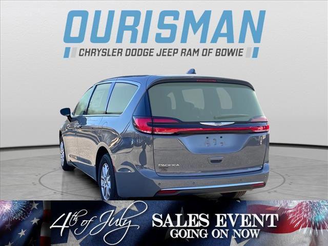 new 2025 Chrysler Pacifica car, priced at $37,692