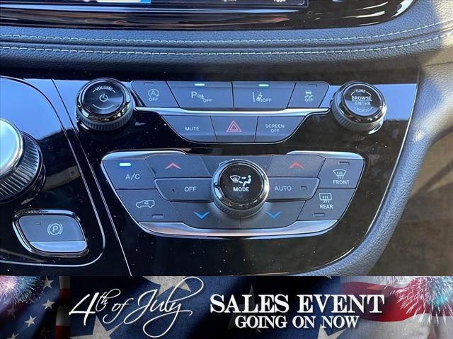 new 2025 Chrysler Pacifica car, priced at $37,692