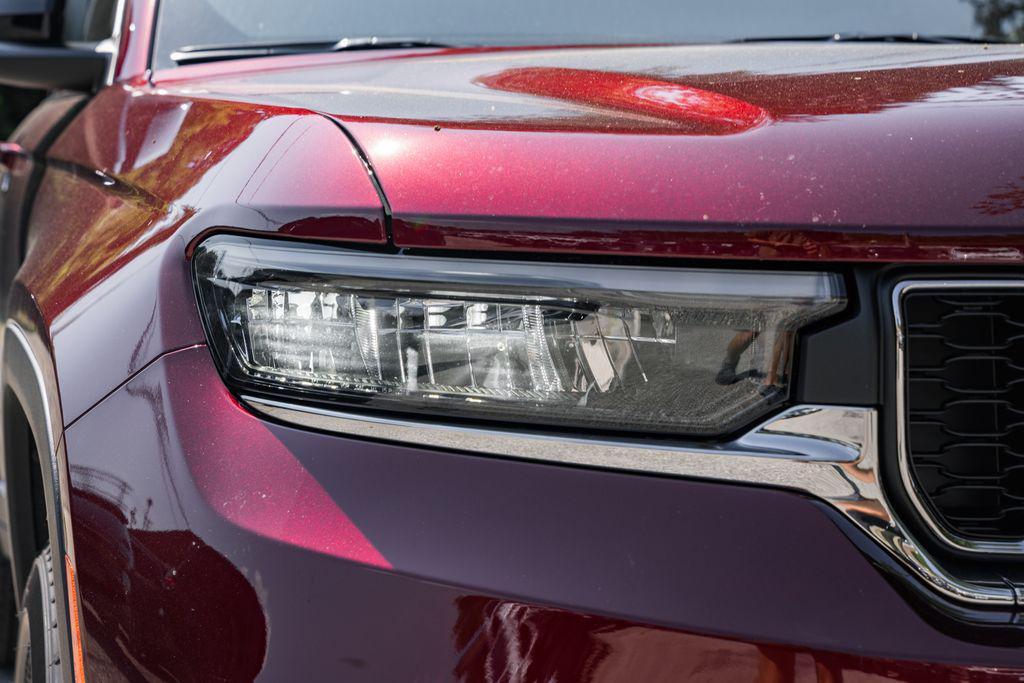 new 2025 Jeep Grand Cherokee car, priced at $36,031