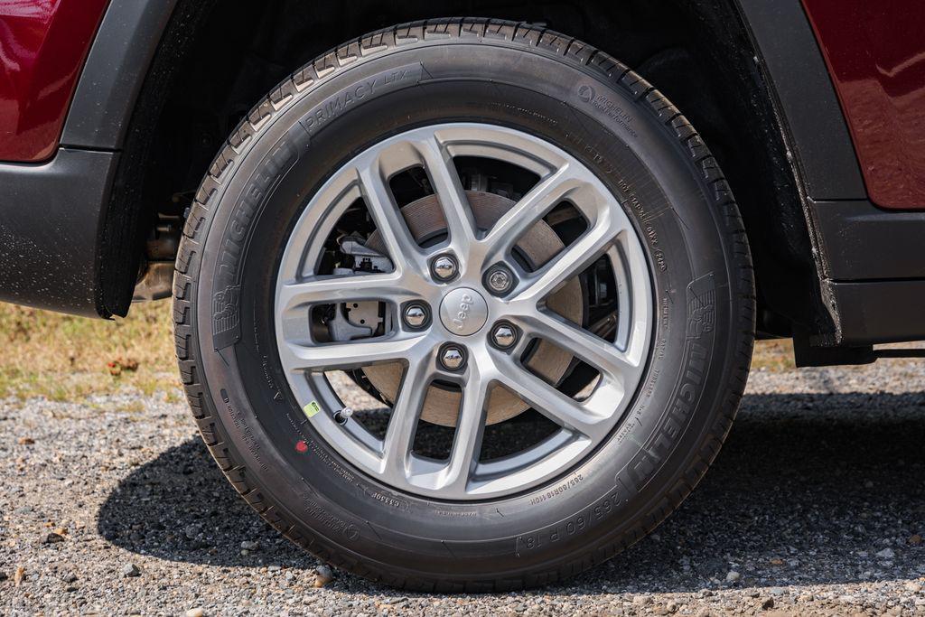 new 2025 Jeep Grand Cherokee car, priced at $36,031