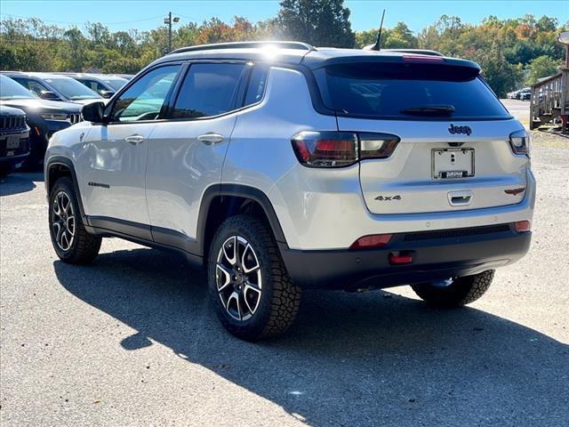 new 2025 Jeep Compass car, priced at $34,204