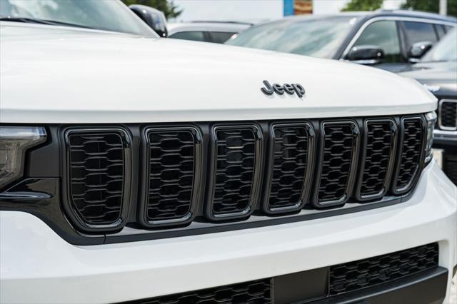new 2025 Jeep Grand Cherokee L car, priced at $36,905
