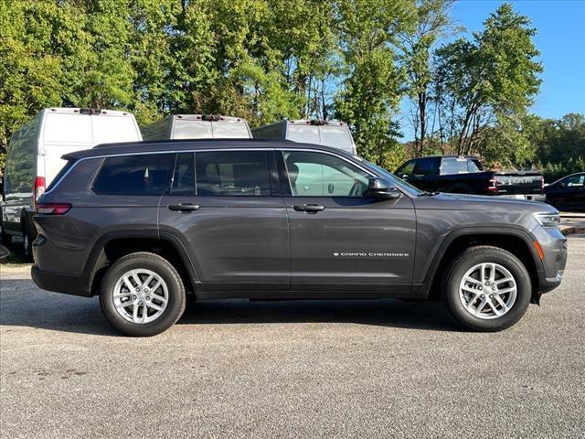 new 2025 Jeep Grand Cherokee L car, priced at $35,990