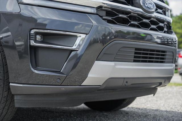 used 2023 Ford Expedition car, priced at $35,500