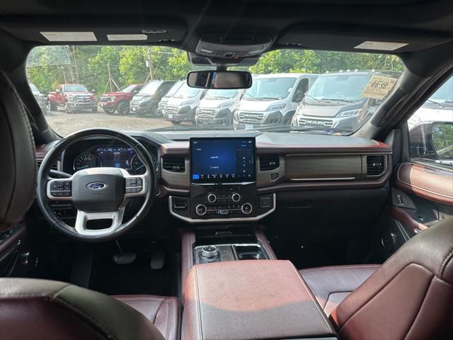 used 2023 Ford Expedition car, priced at $40,000