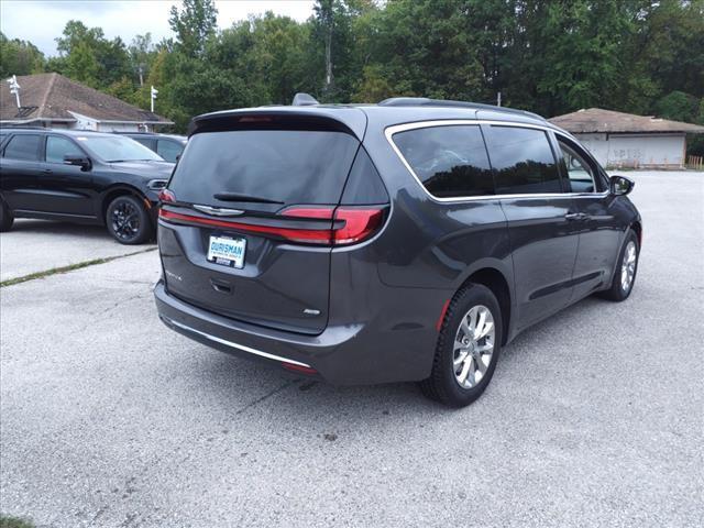 used 2022 Chrysler Pacifica car, priced at $27,700