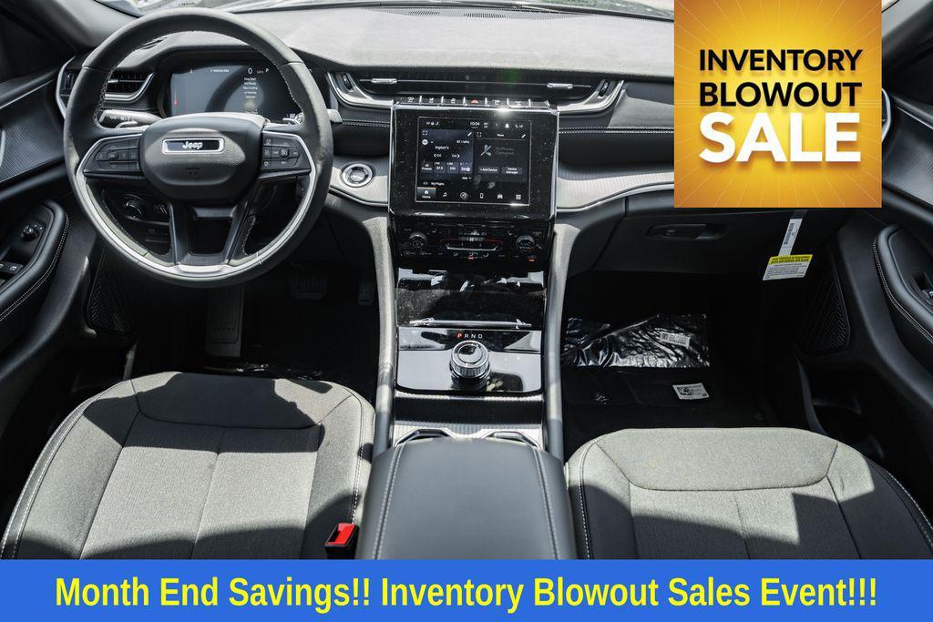new 2025 Jeep Grand Cherokee car, priced at $38,531