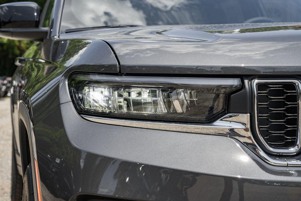 new 2025 Jeep Grand Cherokee car, priced at $37,031