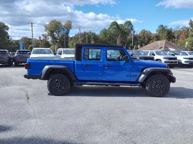 new 2024 Jeep Gladiator car, priced at $34,050