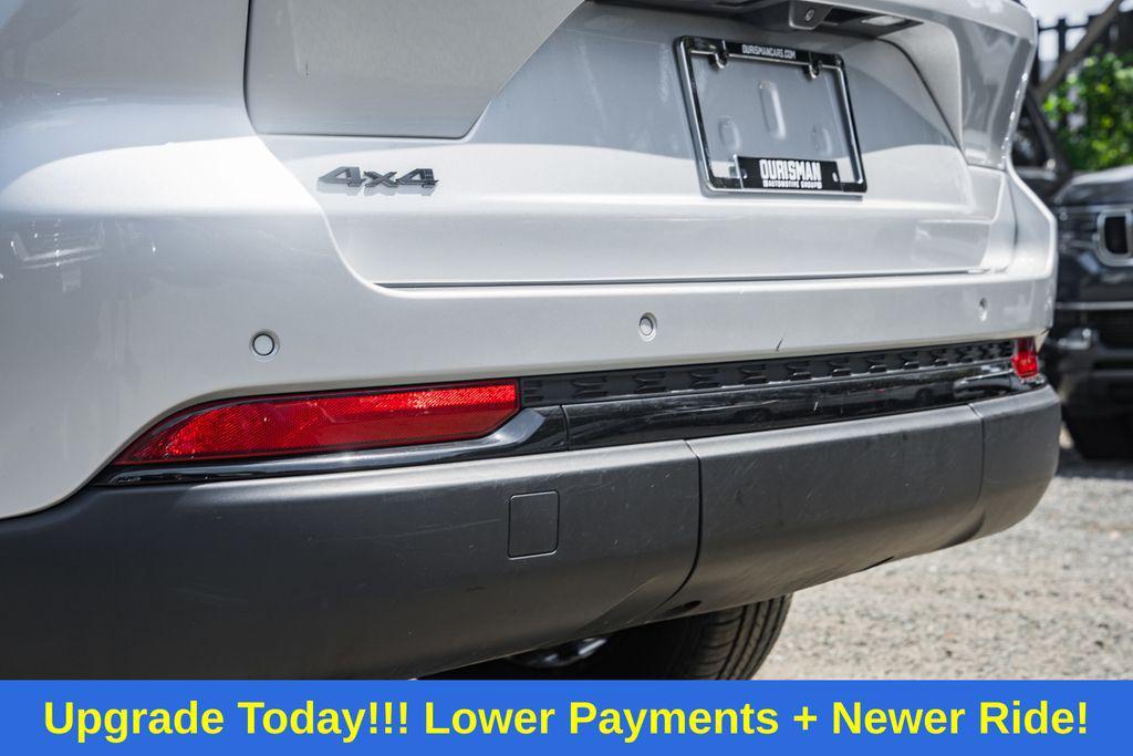 used 2024 Jeep Grand Cherokee car, priced at $30,000