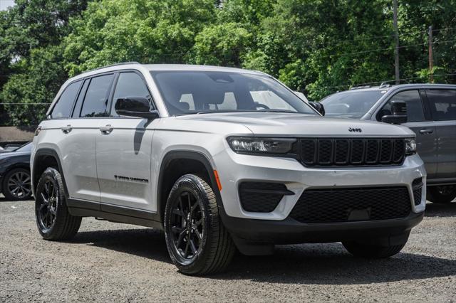 used 2024 Jeep Grand Cherokee car, priced at $30,500