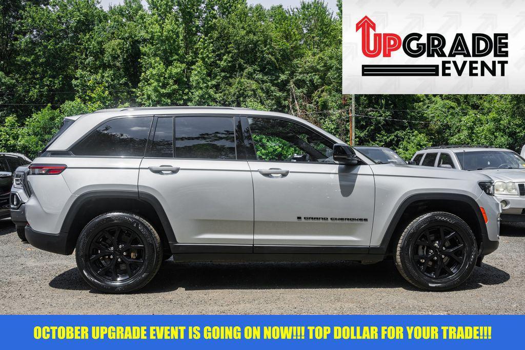 used 2024 Jeep Grand Cherokee car, priced at $28,500