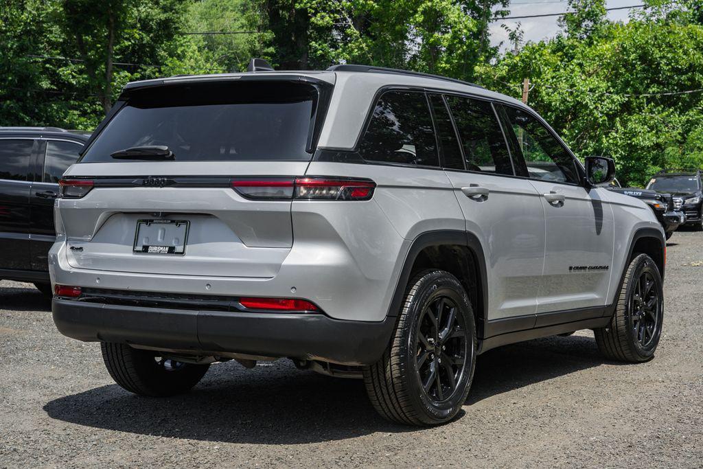 used 2024 Jeep Grand Cherokee car, priced at $27,000