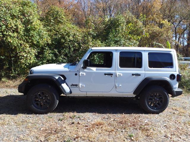 new 2025 Jeep Wrangler car, priced at $39,193