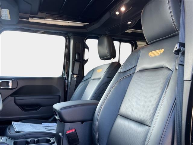 new 2025 Jeep Wrangler car, priced at $45,464