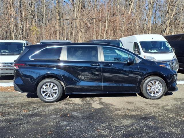 used 2024 Toyota Sienna car, priced at $39,000