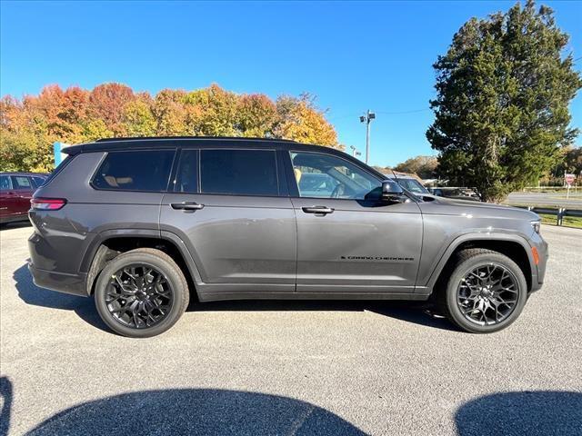 new 2025 Jeep Grand Cherokee L car, priced at $65,446