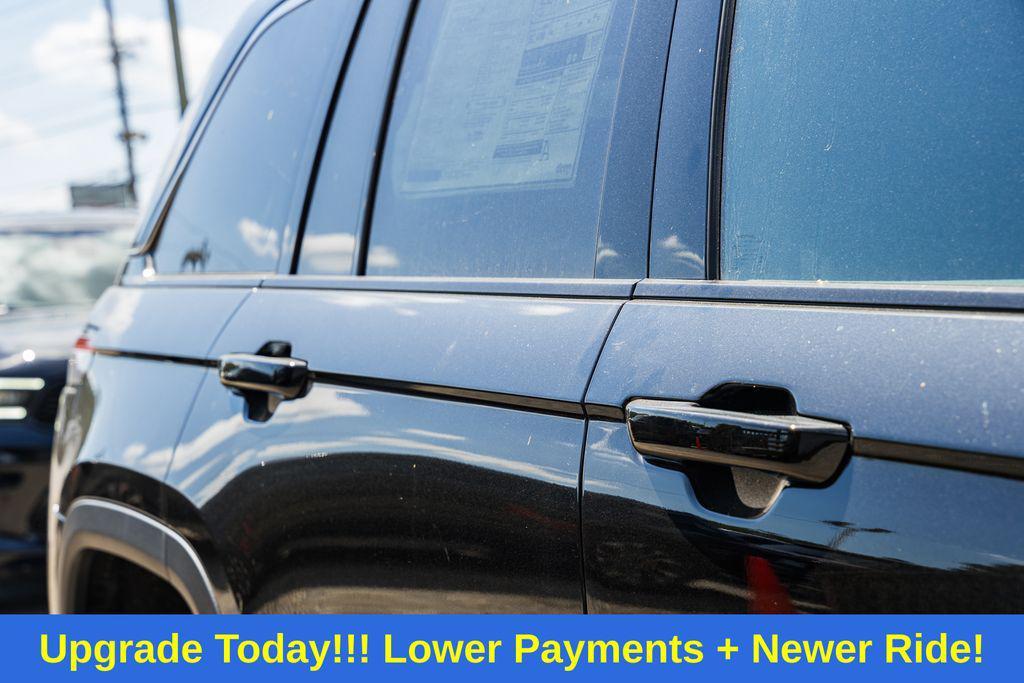 new 2025 Jeep Grand Cherokee car, priced at $37,914