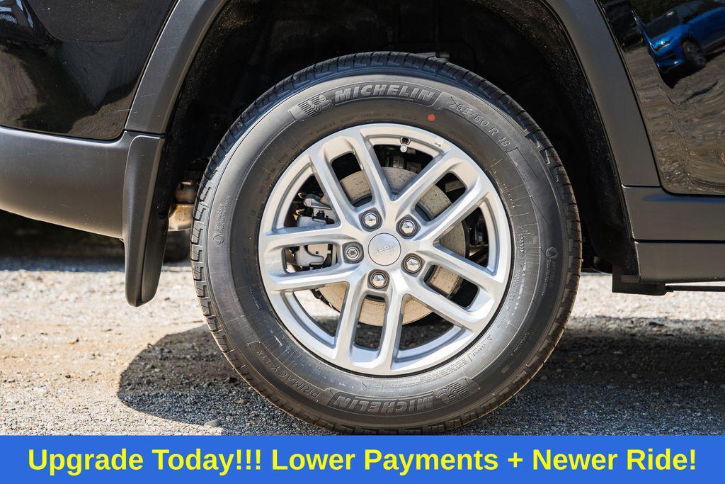 new 2025 Jeep Grand Cherokee car, priced at $37,914