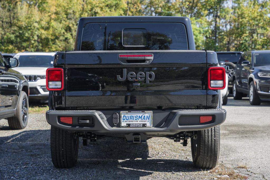 new 2025 Jeep Gladiator car, priced at $51,940