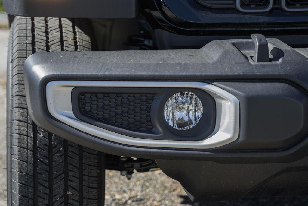 new 2025 Jeep Gladiator car, priced at $51,940