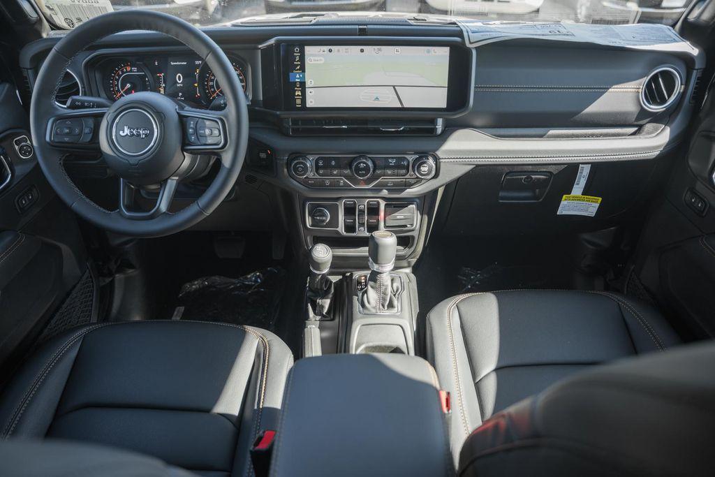 new 2025 Jeep Gladiator car, priced at $51,940