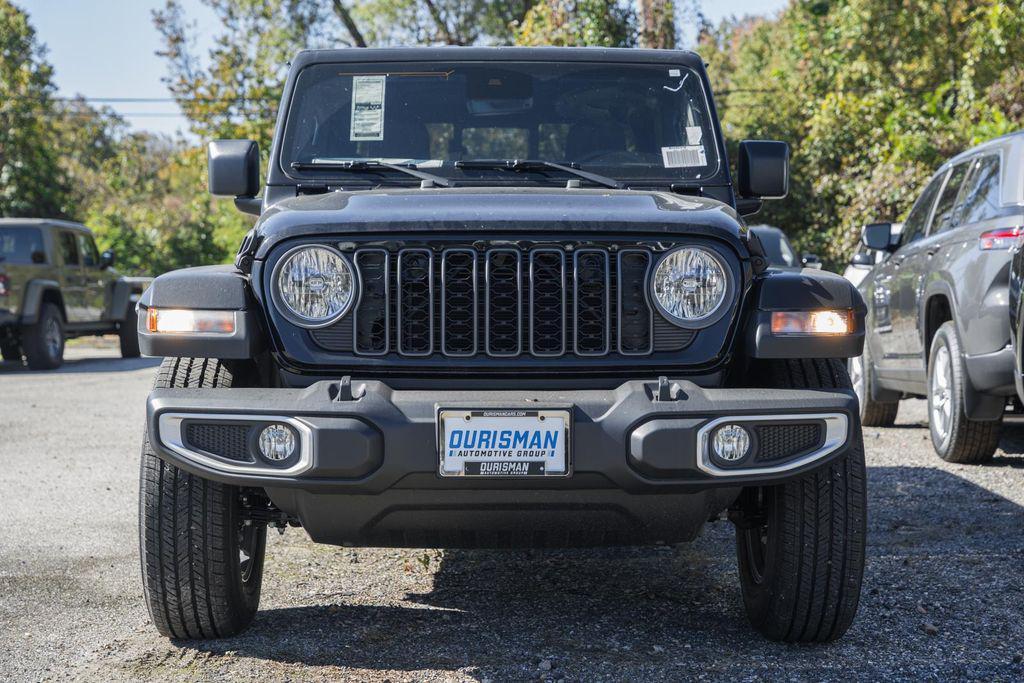 new 2025 Jeep Gladiator car, priced at $51,940